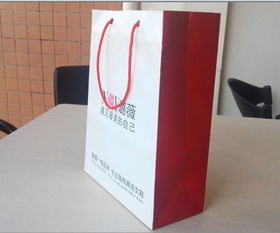 廣州紙袋生產(chǎn)商,訂制打孔紙袋,服裝手挽袋